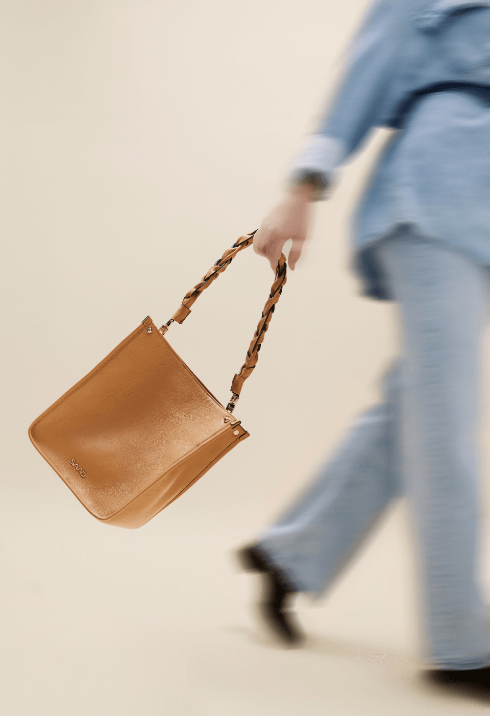 Bolsa Média em Couro