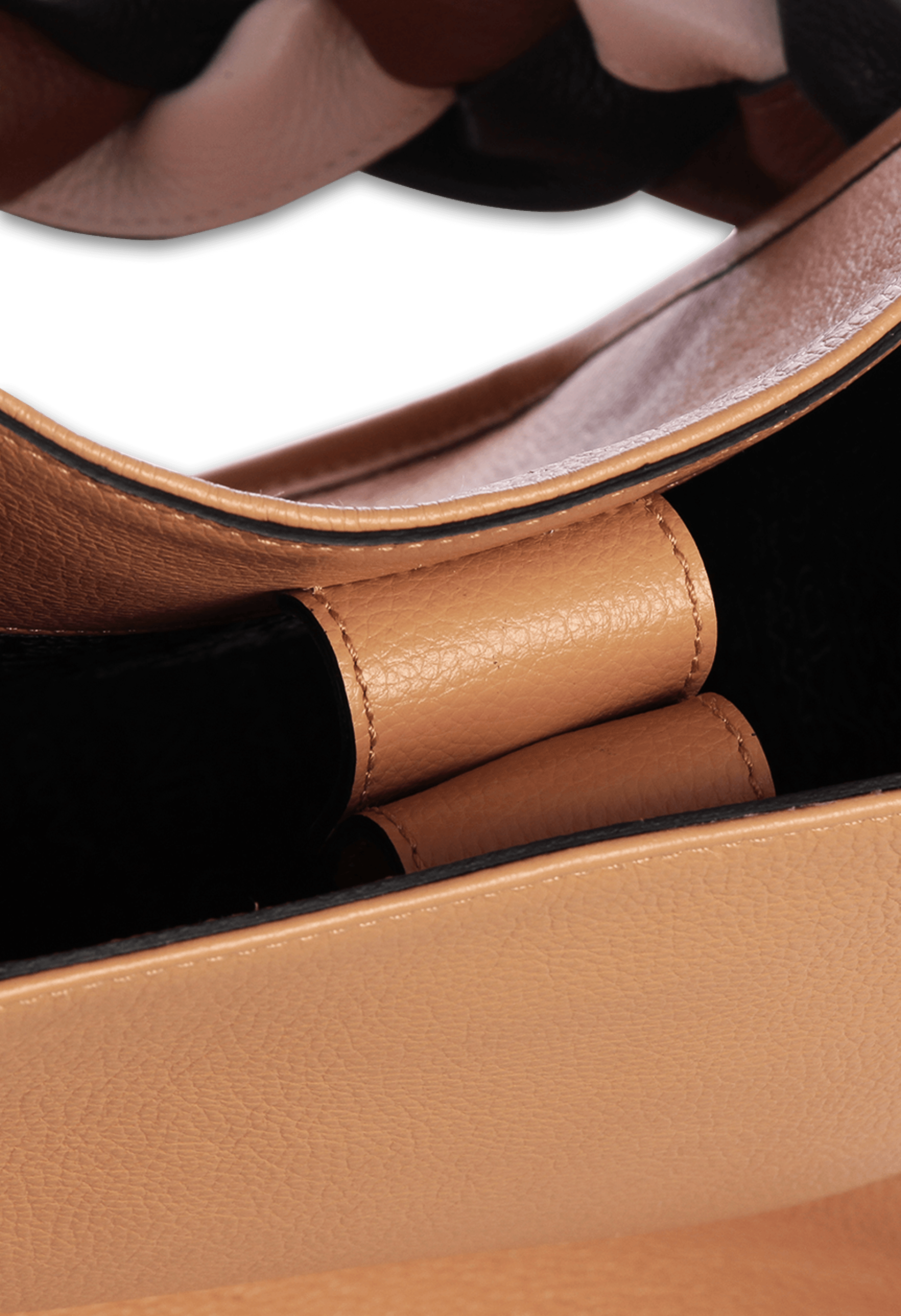 Bolsa Média em Couro