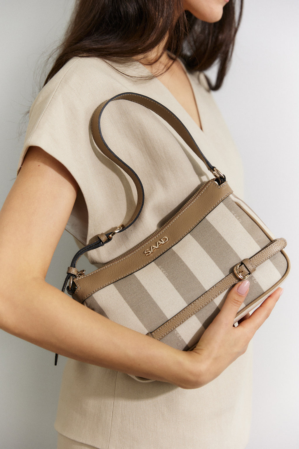 251-BL2203B - Bolsa listrado/floater
