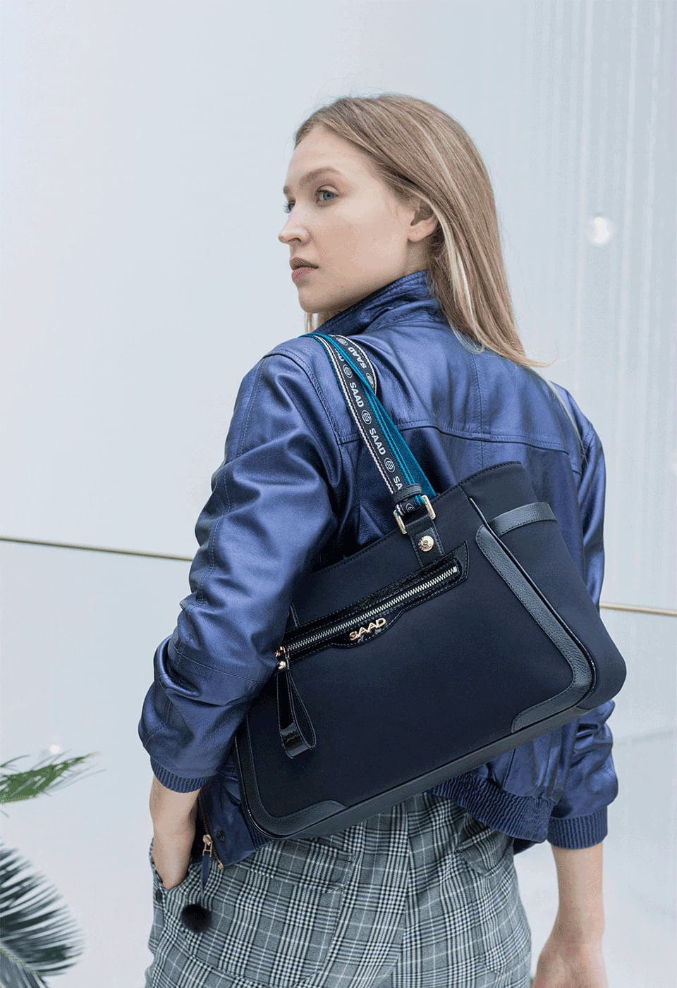Bolsa Diadora Grande de Ombro